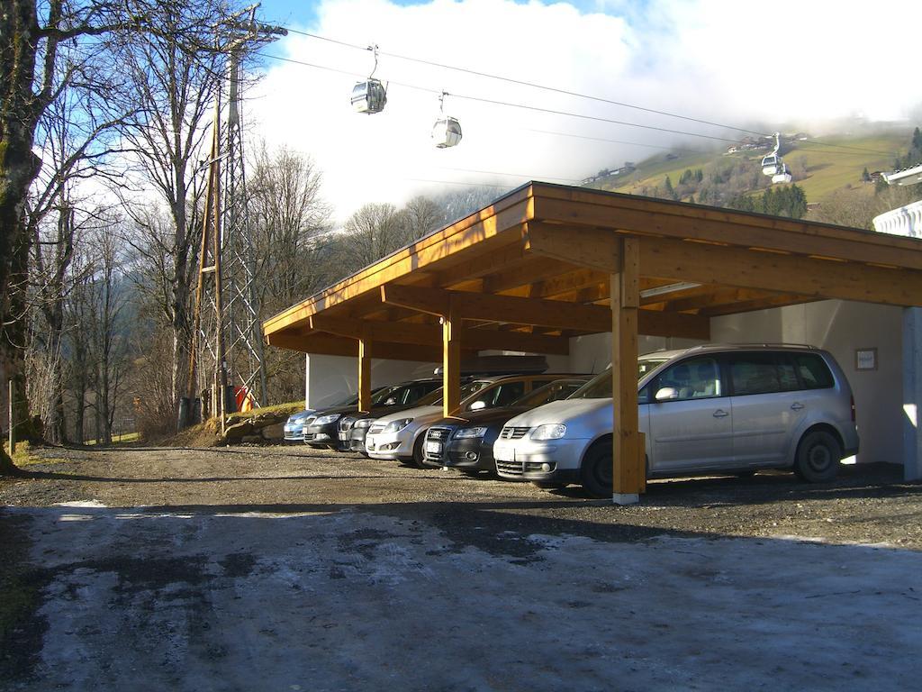 Gaestehaus Hofer Brixen im Thale Exterior foto
